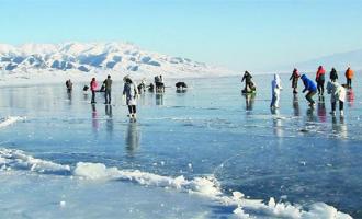 新疆：冰雪旅游火热 文化活动丰富