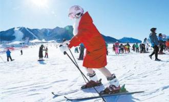 人民日报：冰雪旅游持续升温 冰雪装备吸引眼球 冰雪文化亮点纷呈