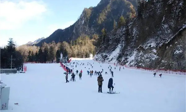 滑雪场建设价格